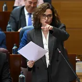 La presidenta de la Comunidad de Madrid, Isabel Díaz Ayuso, interviene durante el pleno celebrado, este jueves, en la Asamblea de Madrid. La presidenta de la Comunidad de Madrid, Isabel Díaz Ayuso, interviene durante el pleno celebrado, este jueves, en la Asamblea de Madrid.