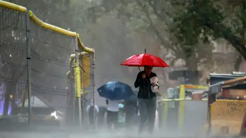 Fuertes lluvias en una calle de Barcelona. Fuertes lluvias en una calle de Barcelona.