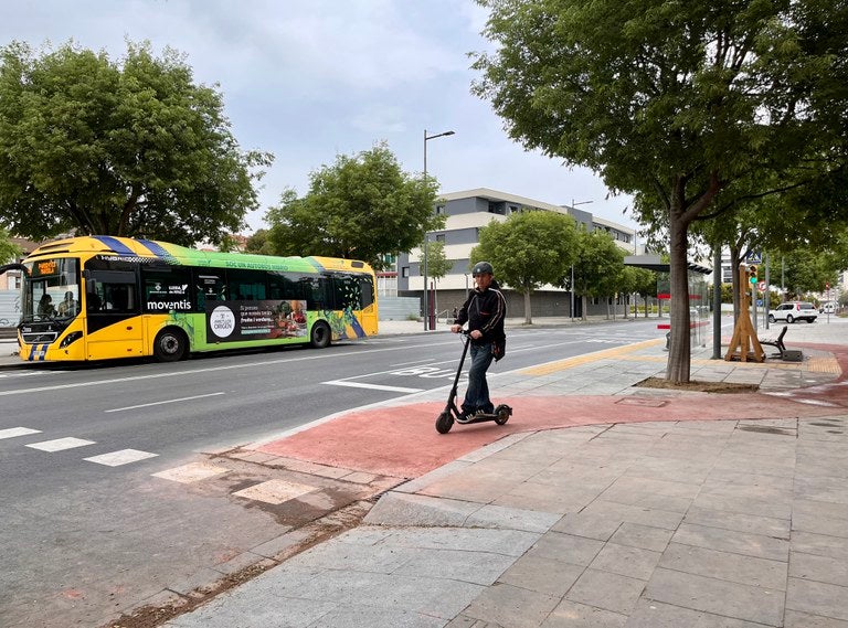 Bicicletes elèctriques i patinets, opcions per moure’ns de manera més activa i sostenible Bicicletes elèctriques i patinets, opcions per moure’ns de manera més activa i sostenible
