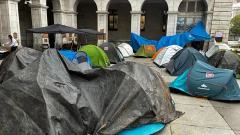 acampada plaza porticada acampada plaza porticada