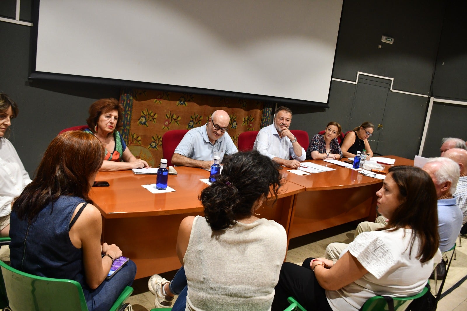 Javier Pérez ‘El Mañanero’ y el Área de Servicios Sociales de Diputación serán reconocidos en el acto del Día de las Personas Mayores el próximo lunes Javier Pérez ‘El Mañanero’ y el Área de Servicios Sociales de Diputación serán reconocidos en el acto del Día de las Personas Mayores el próximo lunes
