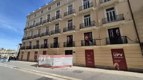 Fachada del edificio caramelos