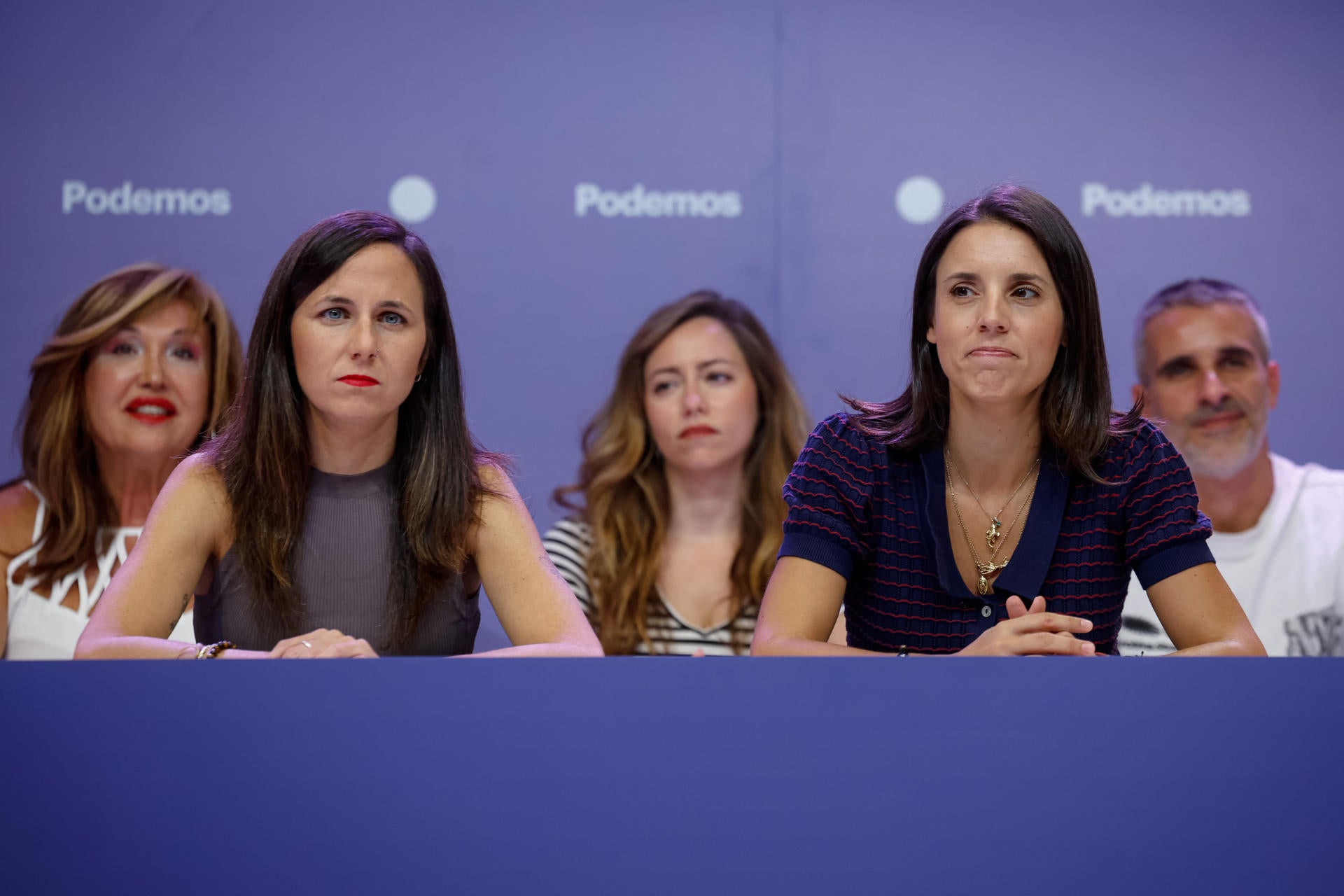 Podemos anuncia que votará a favor de los dos decretos de vivienda pese a calificar las medidas de "migajas" Podemos anuncia que votará a favor de los dos decretos de vivienda pese a calificar las medidas de "migajas"