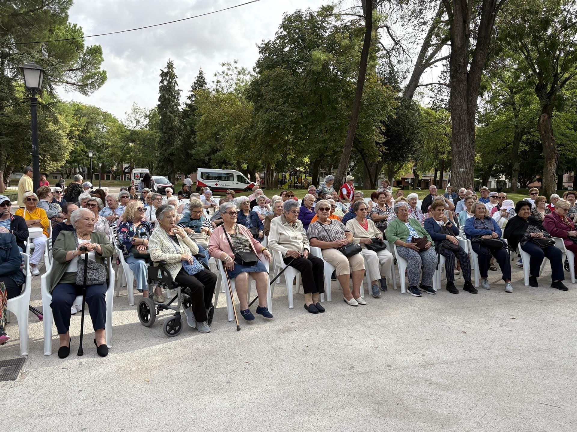 Guadalajara celebra el Día de los Mayores con yoga, chikung o baile Guadalajara celebra el Día de los Mayores con yoga, chikung o baile