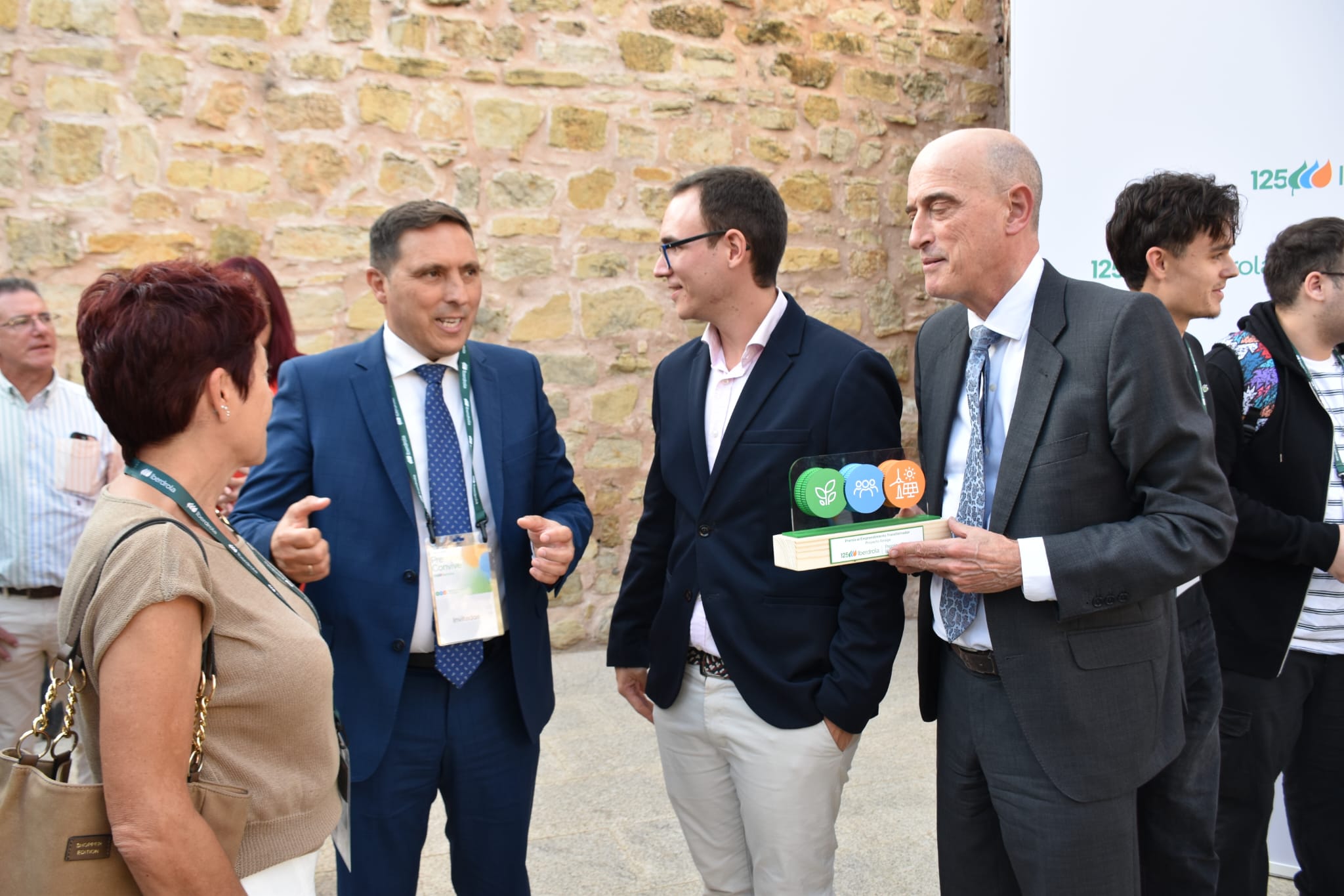 La Diputación de Cuenca apoya a Enguídanos, Víllora y Arraigo en la entrega de premios Convive 2026 impulsados por Iberdrola La Diputación de Cuenca apoya a Enguídanos, Víllora y Arraigo en la entrega de premios Convive 2026 impulsados por Iberdrola