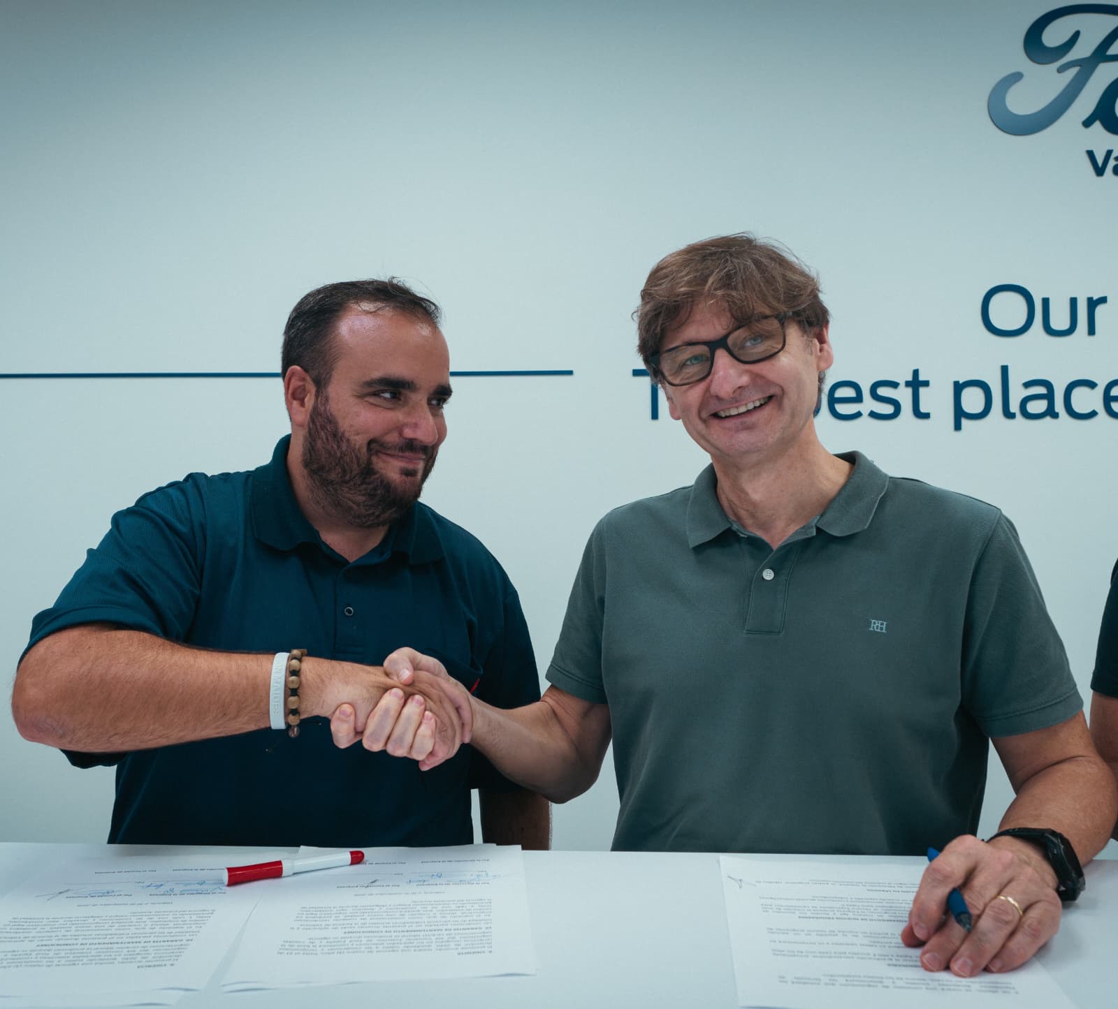 Ford y UGT firman el Acuerdo 2030 para la planta de Almussafes Ford y UGT firman el Acuerdo 2030 para la planta de Almussafes