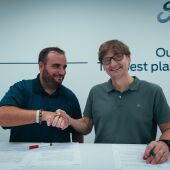 Firma acuerdo entre dirección de Ford en Almussafes y UGT