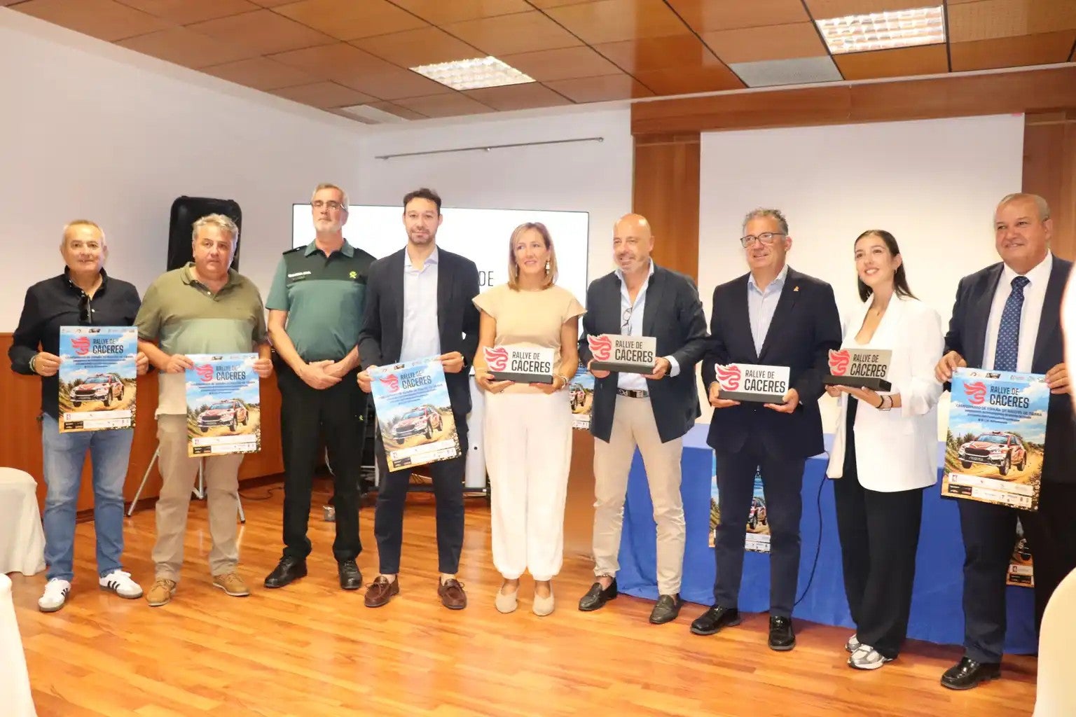 La Junta de Extremadura respalda el Rallye de Tierra de Cáceres como motor de promoción deportiva y turística de la región La Junta de Extremadura respalda el Rallye de Tierra de Cáceres como motor de promoción deportiva y turística de la región