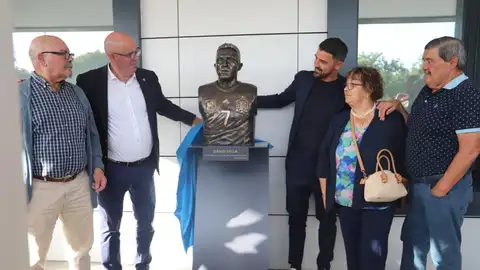 Busto de David Villa en Gijón Busto de David Villa en Gijón