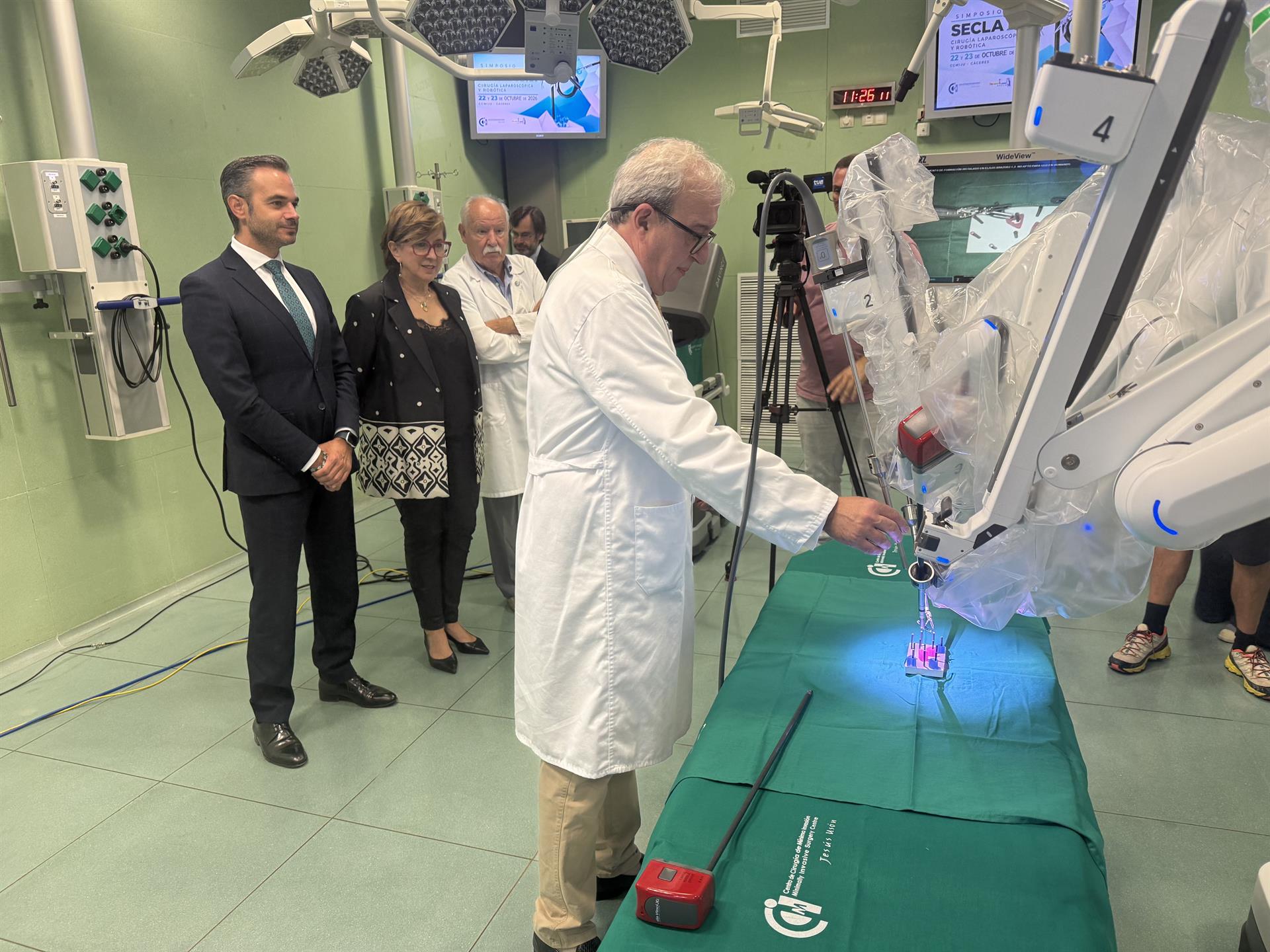 El CCMI de Cáceres incorpora el robot quirúrgico Da Vinci Xi para impulsar la formación e investigación en cirugía El CCMI de Cáceres incorpora el robot quirúrgico Da Vinci Xi para impulsar la formación e investigación en cirugía