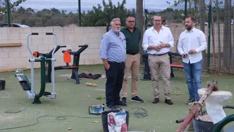 Benidorm incorpora un gimnasio al aire libre en los campos de fútbol Antonio López Benidorm incorpora un gimnasio al aire libre en los campos de fútbol Antonio López
