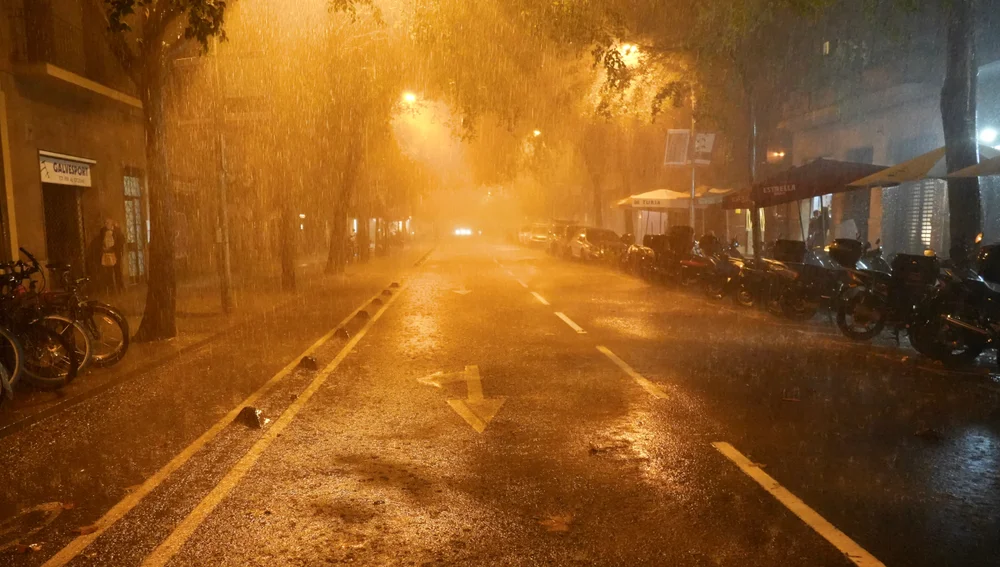 El temporal de pluja aquesta nit passada a Barceona El temporal de pluja aquesta nit passada a Barceona