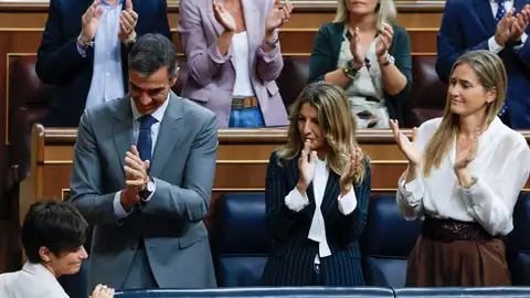 La ministra de vivienda, Isabel Rodríguez; el presidente del Gobierno, Pedro Sánchez; la vicepresidenta segunda, Yolanda Díaz y la vicepresidenta tercera, Sara Aagesen La ministra de vivienda, Isabel Rodríguez; el presidente del Gobierno, Pedro Sánchez; la vicepresidenta segunda, Yolanda Díaz y la vicepresidenta tercera, Sara Aagesen