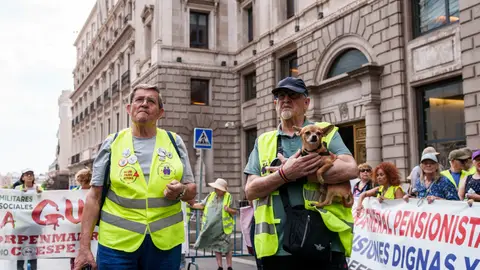 Imágenes de la manifestación de pensionistas el pasado 16 de septiembre de 2026. Imágenes de la manifestación de pensionistas el pasado 16 de septiembre de 2026.