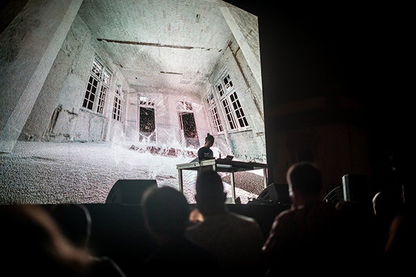 El Teatro Echegaray de Málaga acoge el décimo aniversario de Transdisciplina con una doble cita de música avanzada y artes digitales El Teatro Echegaray de Málaga acoge el décimo aniversario de Transdisciplina con una doble cita de música avanzada y artes digitales