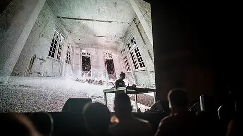 El Teatro Echegaray de Málaga acoge el décimo aniversario de Transdisciplina con una doble cita de música avanzada y artes digitales El Teatro Echegaray de Málaga acoge el décimo aniversario de Transdisciplina con una doble cita de música avanzada y artes digitales