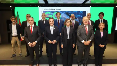 Talgo traccionará a 12 empresas para desarrollar un nuevo tren de Alta Velocidad que opere en diferentes países europeos Talgo traccionará a 12 empresas para desarrollar un nuevo tren de Alta Velocidad que opere en diferentes países europeos