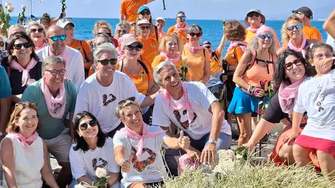 La II Travesía Solidaria «Siempre Fuerte» supera las 850 personas y recauda más de 14.000 euros para FMAEC y Fundación HÉROES La II Travesía Solidaria «Siempre Fuerte» supera las 850 personas y recauda más de 14.000 euros para FMAEC y Fundación HÉROES
