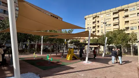 Toldos vela instalados en un espacio público de Elche. Toldos vela instalados en un espacio público de Elche.