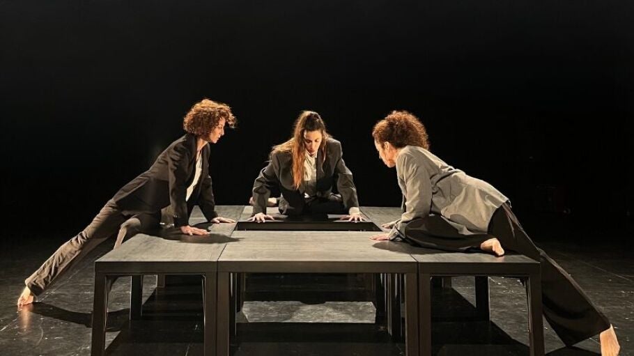 Una escena de la representaci&oacute; 'Lorca's Ind&oacute;mitas'