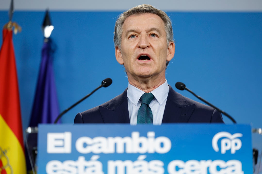Feijóo celebra que "por fin" la palabra la tenga España y llama a decidir entre "corrupción y la decencia" Feijóo celebra que "por fin" la palabra la tenga España y llama a decidir entre "corrupción y la decencia"
