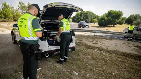 Toledo se suma a la campaña de la DGT de distracciones al volante Toledo se suma a la campaña de la DGT de distracciones al volante