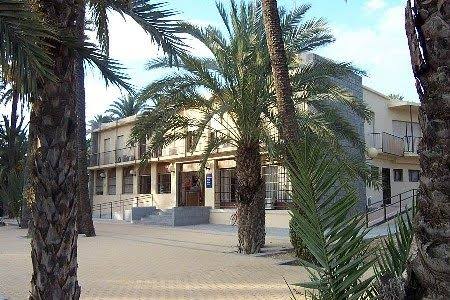 La UNED cumple 50 años en Elche formando profesionales y en Torrevieja estrena la nueva sede universitaria La UNED cumple 50 años en Elche formando profesionales y en Torrevieja estrena la nueva sede universitaria
