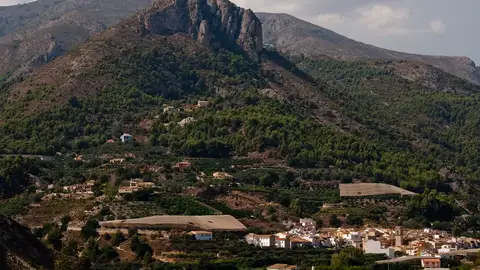 El CEIP Penya l’Hort de Bolulla participa en el proyecto Guardabosc para fomentar la educación ambiental y prevenir incendios forestales El CEIP Penya l’Hort de Bolulla participa en el proyecto Guardabosc para fomentar la educación ambiental y prevenir incendios forestales