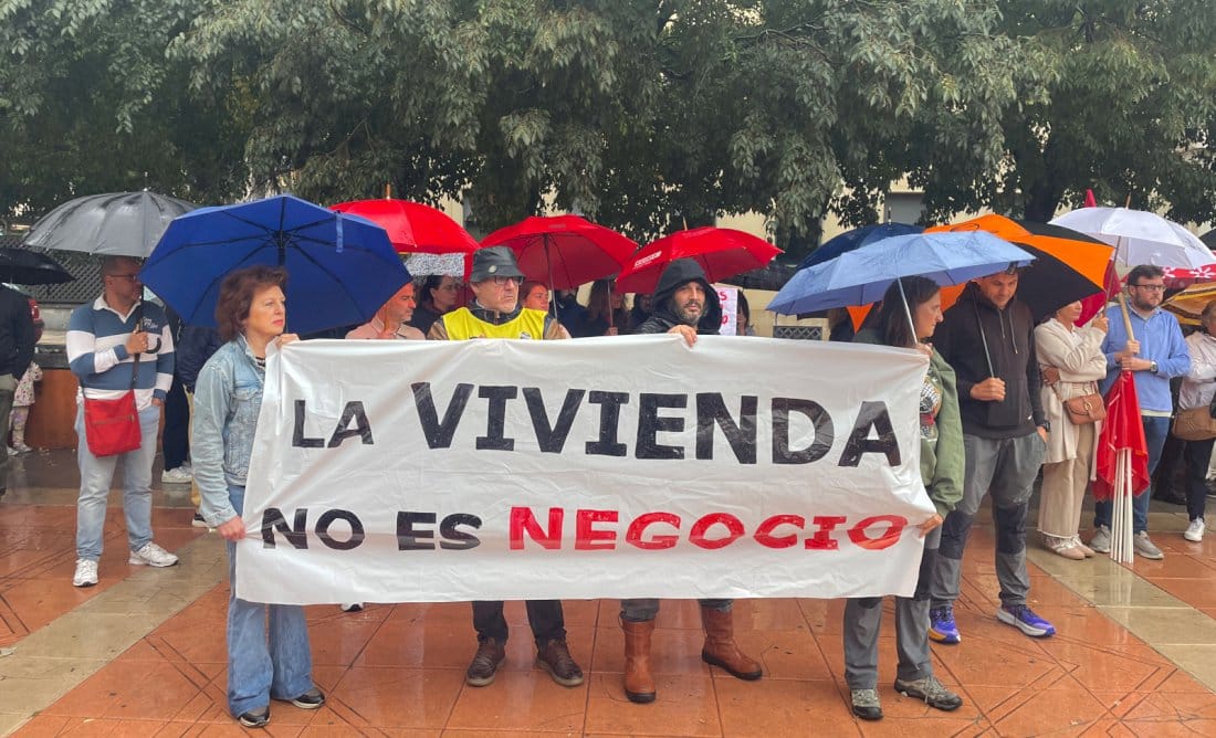 La Plataforma por la Vivienda pone el foco en las casas vacías de Cuenca y debatirá sumarse a la huelga general La Plataforma por la Vivienda pone el foco en las casas vacías de Cuenca y debatirá sumarse a la huelga general