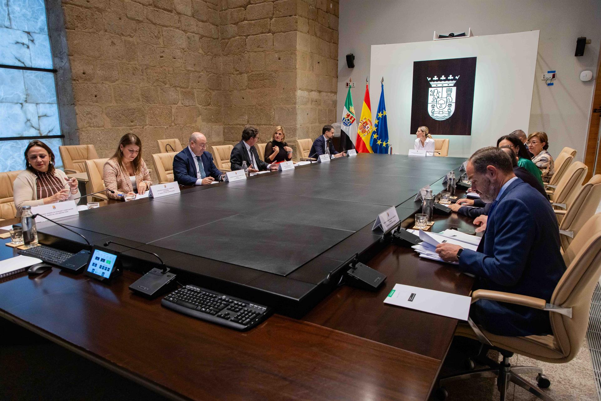 Autorizada la contratación de la asistencia a la dirección de las obras del Tramo II de la Ronda Sur de Badajoz Autorizada la contratación de la asistencia a la dirección de las obras del Tramo II de la Ronda Sur de Badajoz