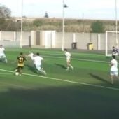 Uno de los lances del juego entre el Roda y el SC Torrevieja 