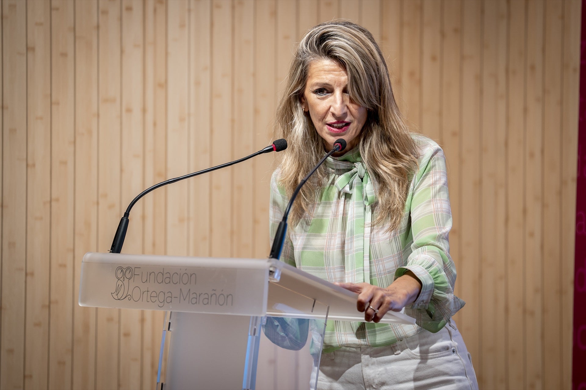 Yolanda Díaz quiere subir el salario mínimo antes de las elecciones generales y ya ha iniciado los trámites Yolanda Díaz quiere subir el salario mínimo antes de las elecciones generales y ya ha iniciado los trámites