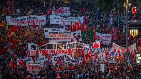 Imagen de la manifestación por la vivienda convocada por el Sindicat de Llogateres, a 5 de octubre de 2026 Imagen de la manifestación por la vivienda convocada por el Sindicat de Llogateres, a 5 de octubre de 2026/ Lorena Sopêna / Europa Press