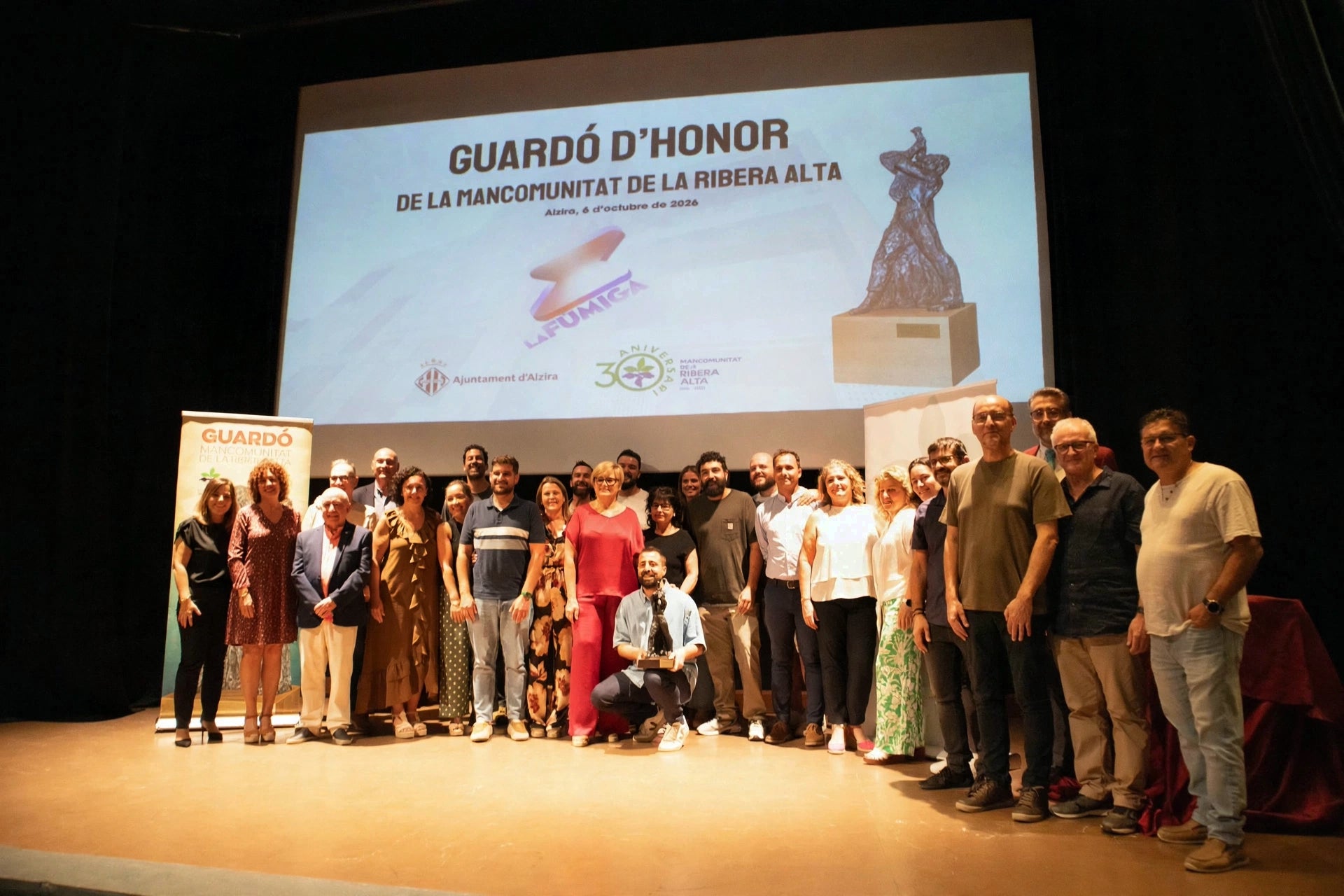 La Mancomunidad de la Ribera Alta reconoce a La Fúmiga con su Galardón de Honor La Mancomunidad de la Ribera Alta reconoce a La Fúmiga con su Galardón de Honor