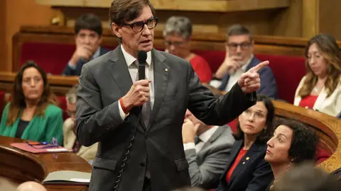 El Parlament es converteix en un escenari de precampanya electoral El Parlament es converteix en un escenari de precampanya electoral