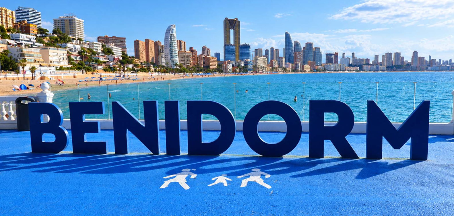 Hostelería de España reconoce al Ayuntamiento de Benidorm en sus XX Premios Nacionales de Hostelería Hostelería de España reconoce al Ayuntamiento de Benidorm en sus XX Premios Nacionales de Hostelería
