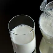 Un millón de euros para distribuir leche entre alumnos de colegios e institutos Un millón de euros para distribuir leche entre alumnos de colegios e institutos