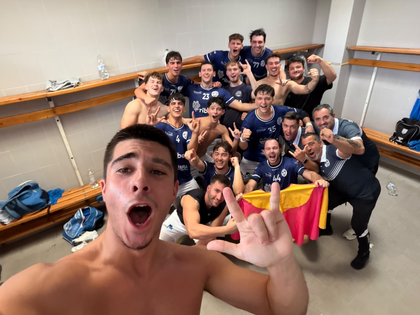 Victorias del Club Balonmano Mare Nostrum Torrevieja y del Almoradí Fajovi Únique Victorias del Club Balonmano Mare Nostrum Torrevieja y del Almoradí Fajovi Únique