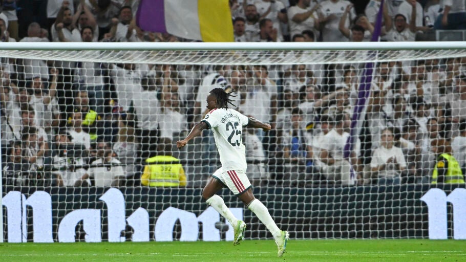 Yan Diomande celebra su gol ante el Villarreal