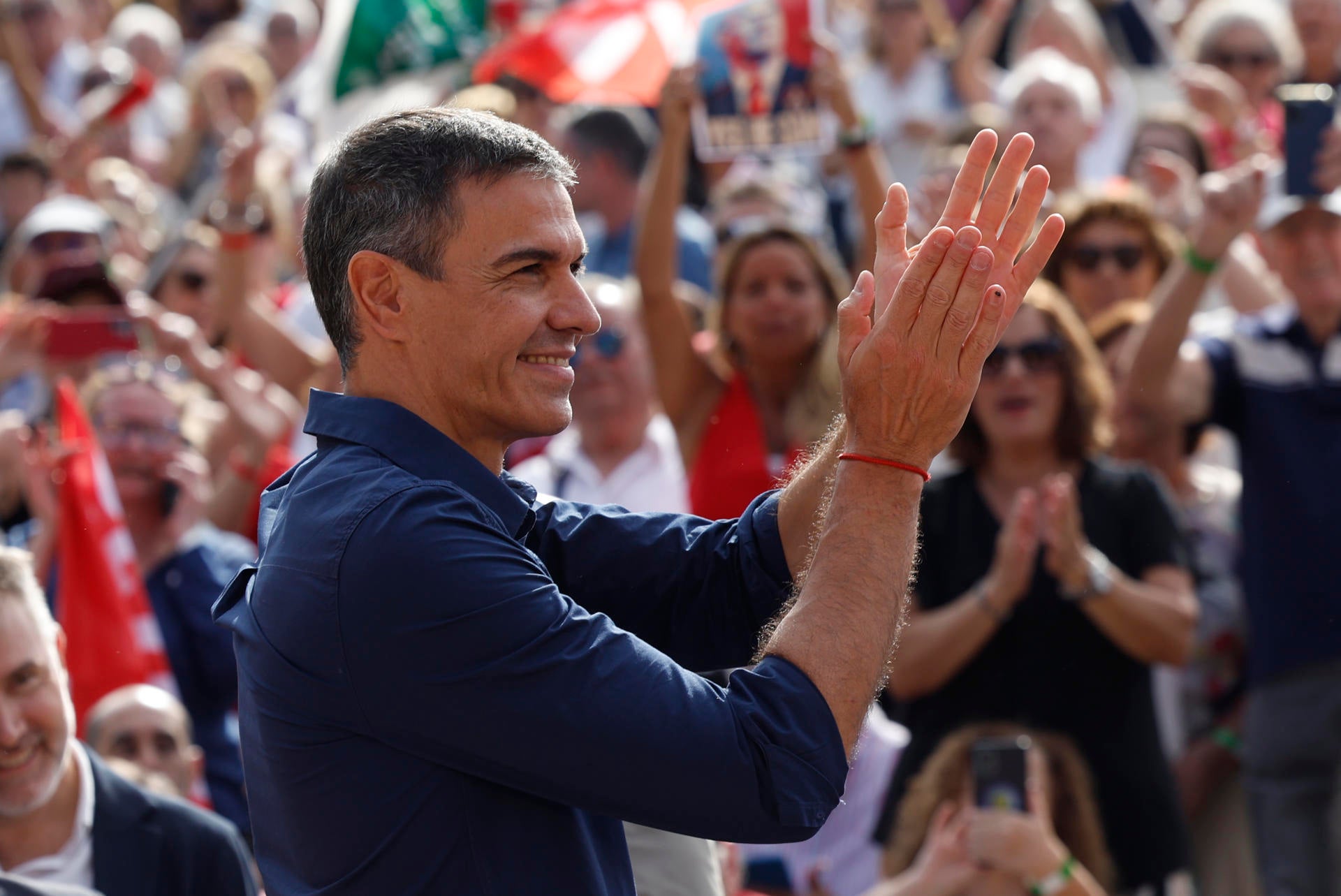 El presidente del Gobierno, Pedro Sánchez, en el acto de precampaña en León El presidente del Gobierno, Pedro Sánchez, en el acto de precampaña en León