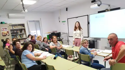 Educación destina más de 553.000 euros a 217 programas de aprendizaje para personas adultas Educación destina más de 553.000 euros a 217 programas de aprendizaje para personas adultas