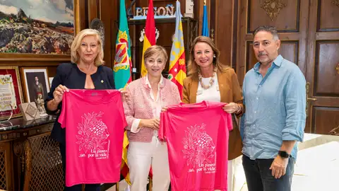 Castellón espera reunir a 5.000 personas en la marcha solidaria contra el cáncer de mama Castellón espera reunir a 5.000 personas en la marcha solidaria contra el cáncer de mama
