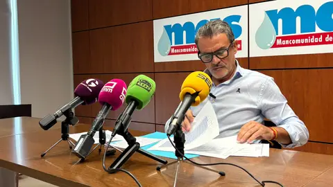 La MAS intensifica las medidas para evitar que las cenizas del incendio de La Mierla contaminen su red de abastecimiento La MAS intensifica las medidas para evitar que las cenizas del incendio de La Mierla contaminen su red de abastecimiento