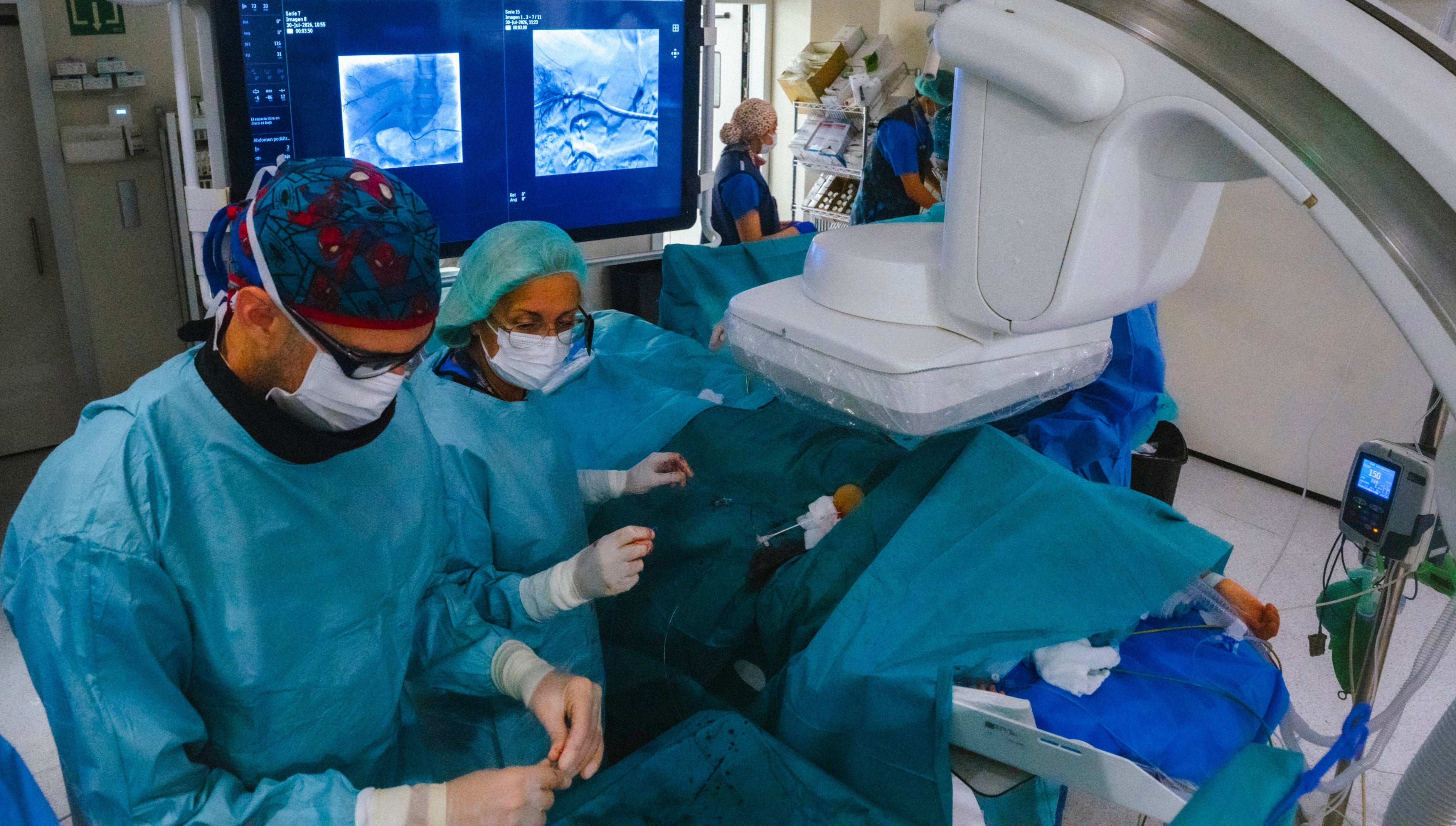 Una tècnica pionera de Vall d’Hebron evita la cirurgia oberta en infants amb una obstrucció greu al fetge Una tècnica pionera de Vall d’Hebron evita la cirurgia oberta en infants amb una obstrucció greu al fetge