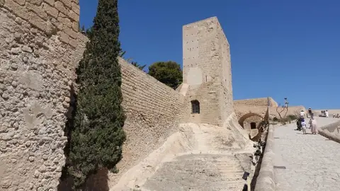 La zona del castillo que será objeto de restauración La zona del castillo que será objeto de restauración