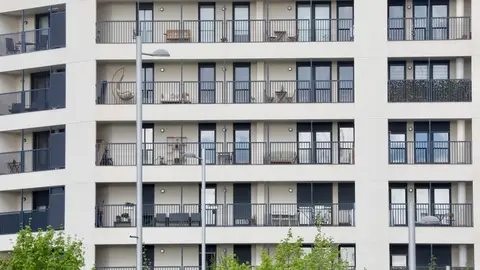 Fachada de una vivienda en Vitoria Fachada de una vivienda en Vitoria