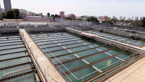 Un incendio en una subestación eléctrica del Algar daña a un transformador fundamental para el abastecimiento de agua potable de la comarca Un incendio en una subestación eléctrica del Algar daña a un transformador fundamental para el abastecimiento de agua potable de la comarca