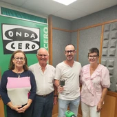 El equipo de Ca Na Magdalena en los estudios de Maó. El equipo de Ca Na Magdalena en los estudios de Maó.