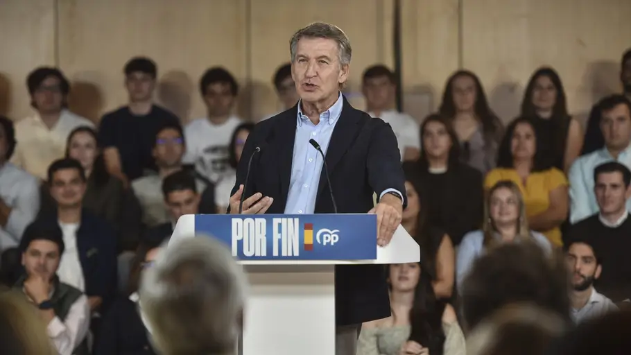 El presidente del Partido Popular, Alberto Núñez Feijóo, interviene en un acto del PP de Aragón, a 13 de octubre de 2026, en Huesca, Aragón (España). El presidente del Partido Popular, Alberto Núñez Feijóo, interviene en un acto del PP de Aragón, a 13 de octubre de 2026, en Huesca, Aragón (España).