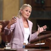 La portavoz de la Ejecutiva Federal del PSOE, Montse Mínguez, durante una sesión plenaria, en el Congreso de los Diputados, a 2 de octubre de 2026,